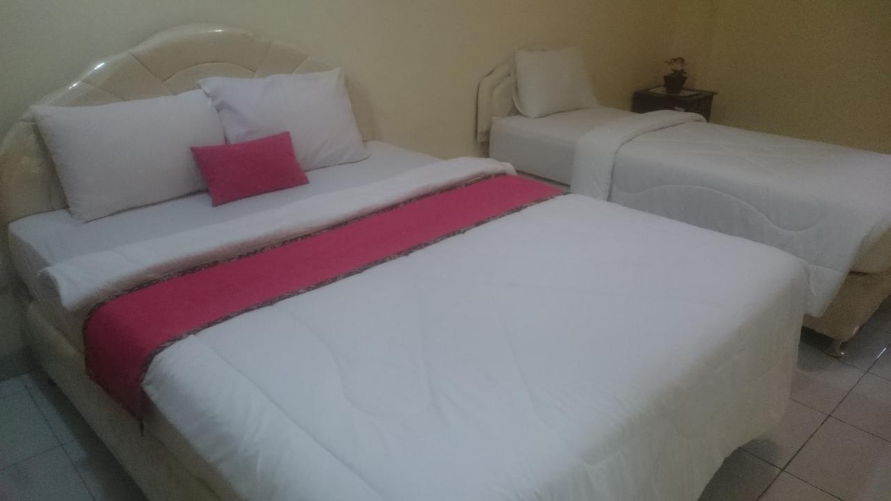 Edutel Undiksha Hotell Singaraja Exteriör bild